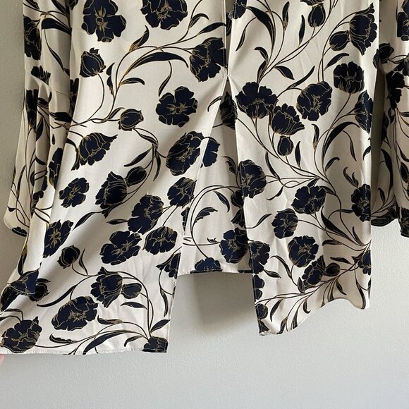 LC Lauren Conrad Runway Women S Floral Bell Sleeves Open Back Flutter Blouse - Picture 12 of 12